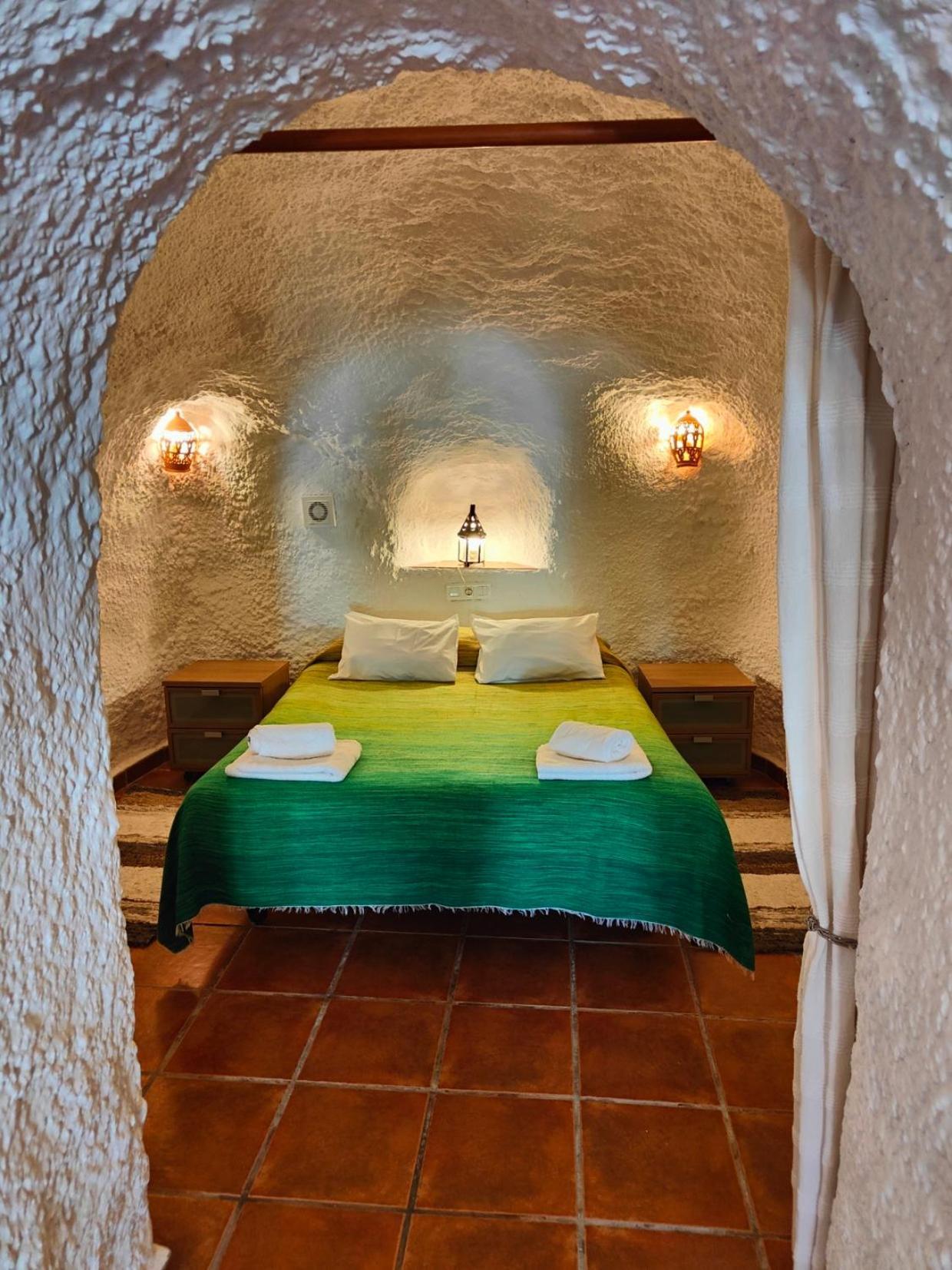 Cuevas El Abanico - Vtar Vivienda Turistica De Alojamiento Rural Granada Exterior photo